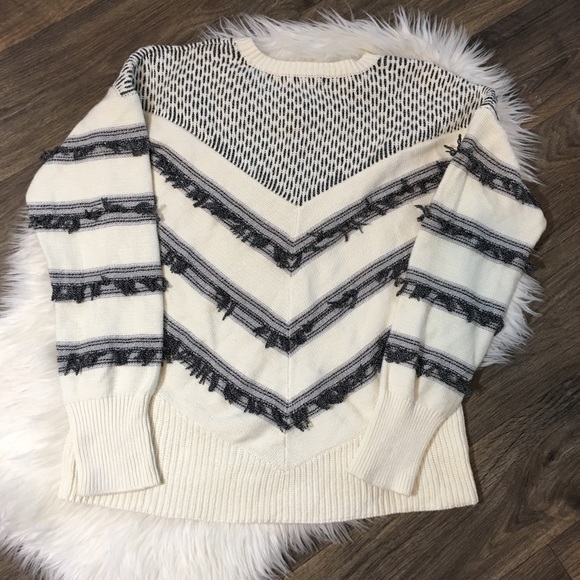 Banana republic chevron fringe pullover - Picture 6 of 8